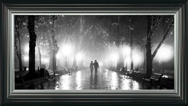 Glass Wall Art - Romantic Walk - Black and White