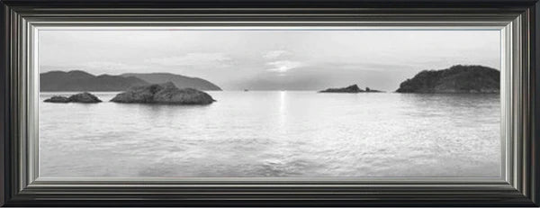 Glass Wall Art - Sunset In Paradise - Black and White