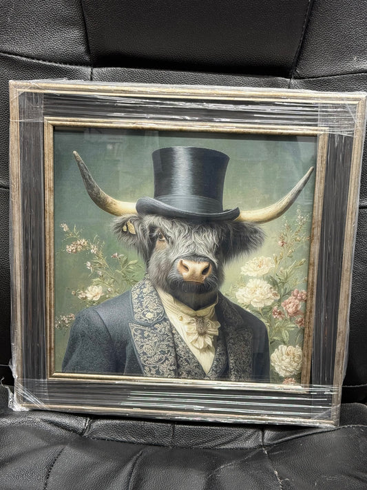 Glass Wall Art - Dressed up Highland Cow (2)